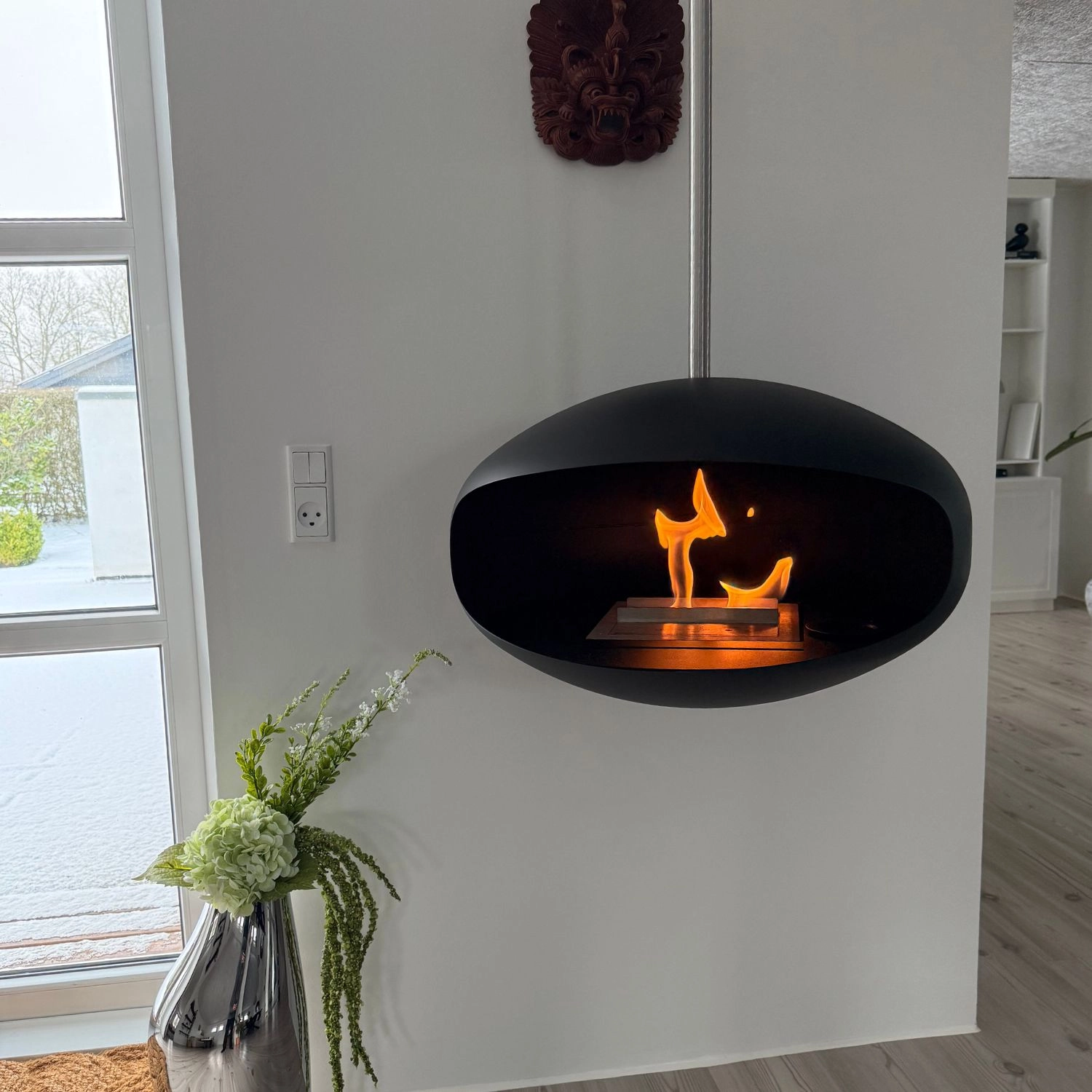 Cocoon Aeris com Varão de Montagem em Aço - Preto