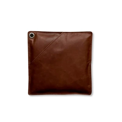 Suporte para Panelas em Couro Castanho Escuro - 1 un. Suporte para Panelas em Couro Castanho Escuro - 1 un.