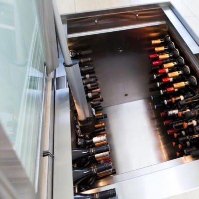 Adega para 140 Garrafas de Vinho Adega para 140 Garrafas de Vinho