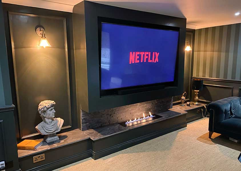 Parede de Televisão com Queimador de Bioetanol